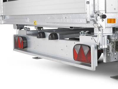 UB_P_FE_TT5000_Easy-maintenace-rear_light-panel_5588.jpg